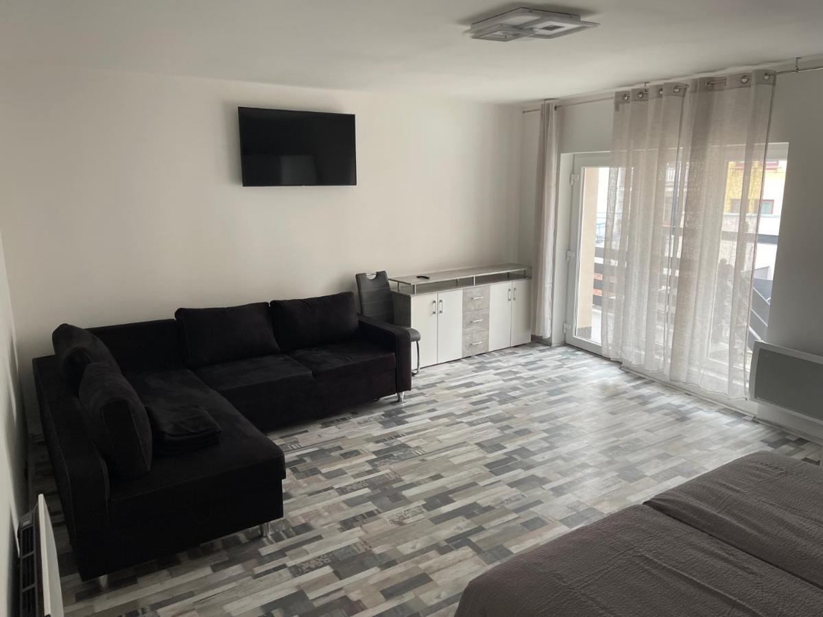 Apartmany Piller رودنيتسي ناد لابيم المظهر الخارجي الصورة